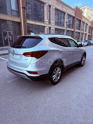 Hyundai Santa Fe-4
