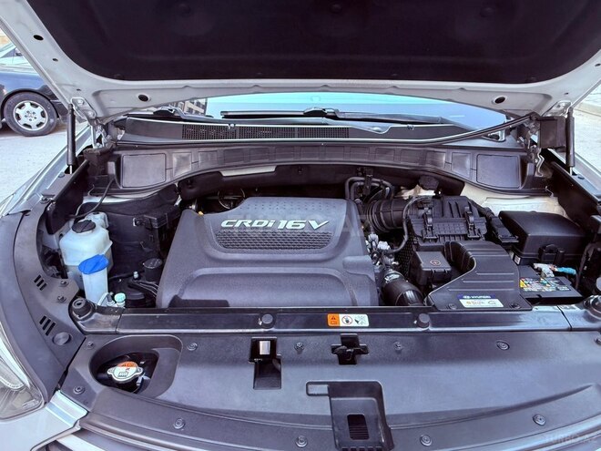 Hyundai Santa Fe-9
