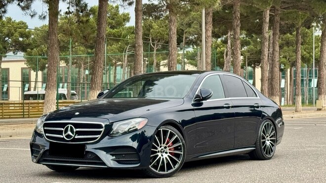 Mercedes E 300-1