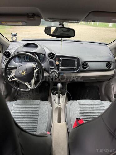 Honda Insight-6