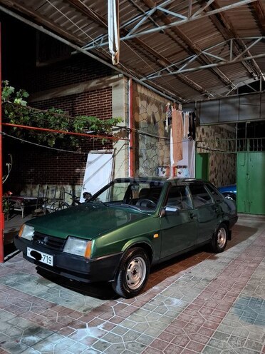 LADA (VAZ) 21099-2