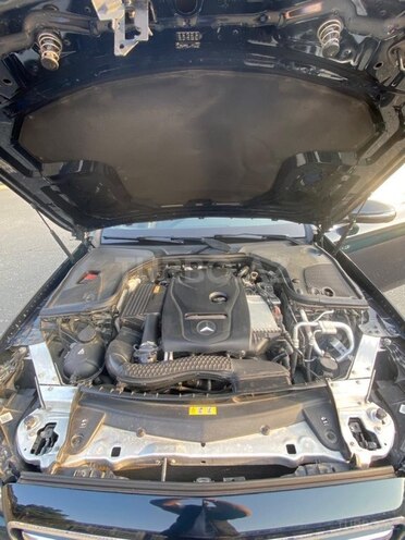 Mercedes E 300-18