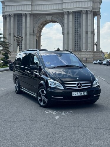 Mercedes Viano-1