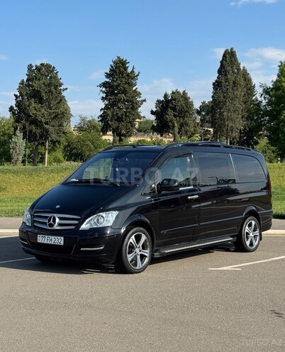 Mercedes Viano-3