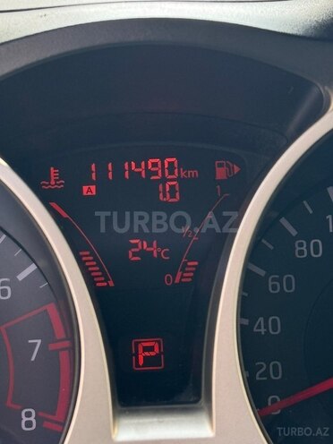 Nissan Juke-11