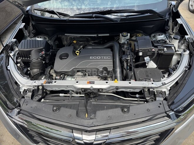Chevrolet Equinox-12