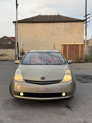 Toyota Prius-2
