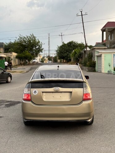 Toyota Prius-3