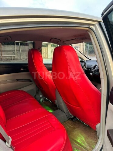 Toyota Prius-10