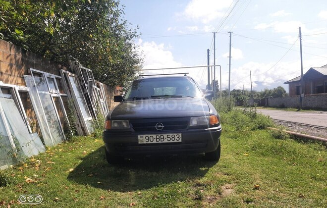 Opel Astra-1