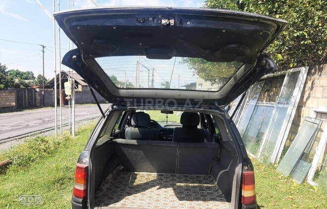 Opel Astra-10