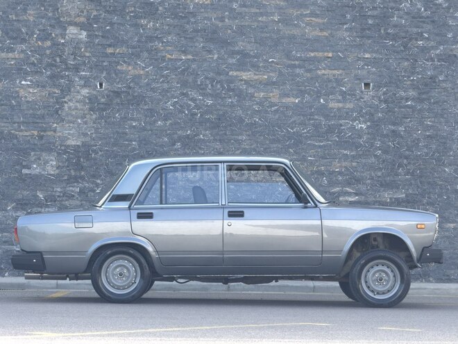 LADA (VAZ) 2107-5