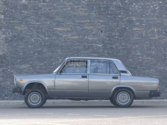 LADA (VAZ) 2107-4