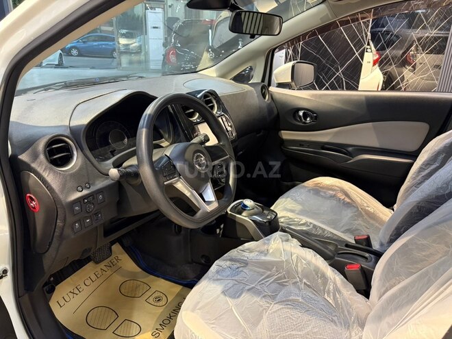 Nissan Note-2