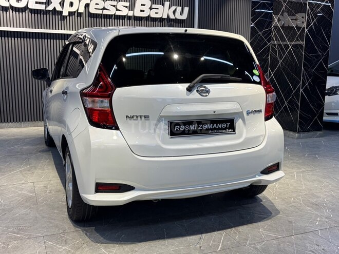 Nissan Note-16