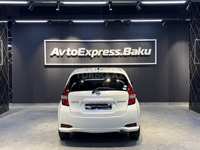Nissan Note-15
