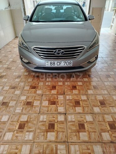 Hyundai Sonata-2