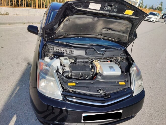 Toyota Prius-3
