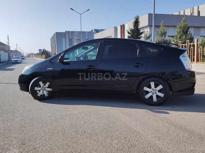 Toyota Prius-7