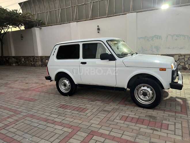 LADA (VAZ) Niva-4