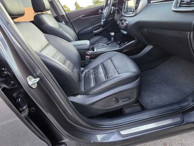 Kia Sorento-18