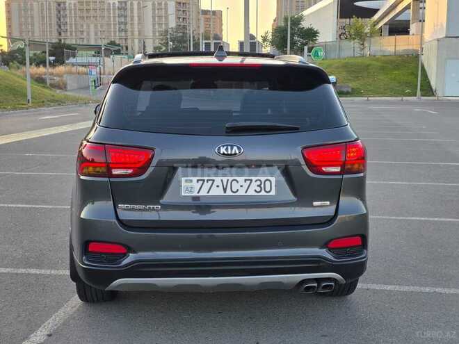 Kia Sorento-2