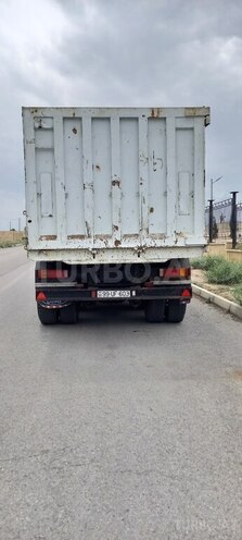 Ford Cargo-5