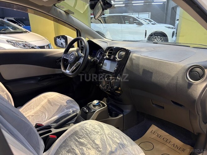 Nissan Note-6