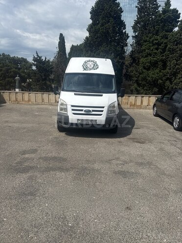 Ford Transit-1