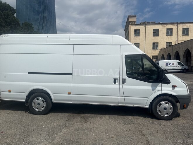 Ford Transit-2