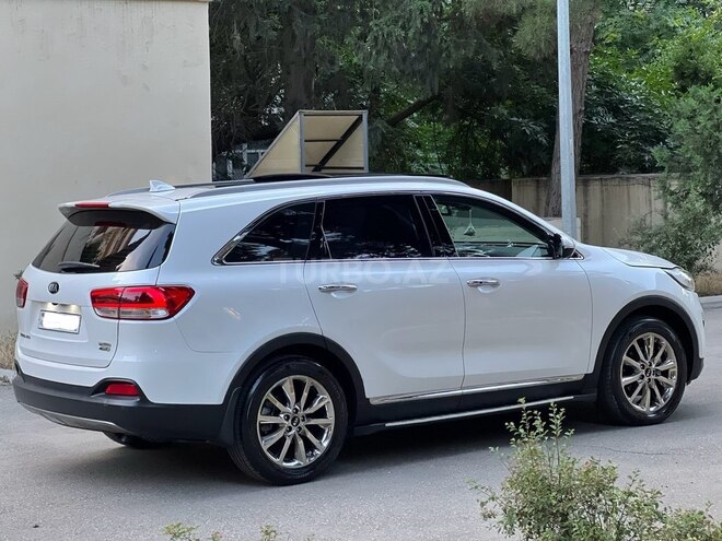 Kia Sorento-6