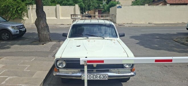 GAZ 24 "Volga"-1