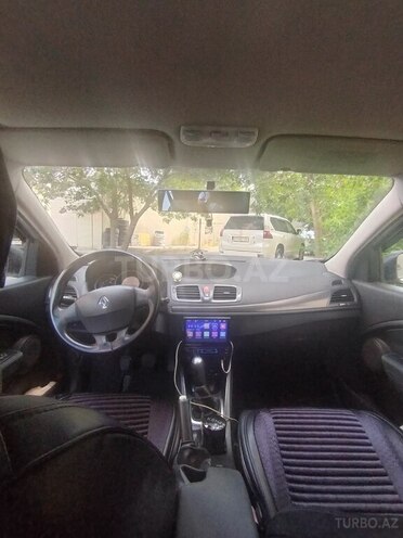 Renault Megane-10