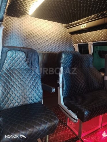 Ford Transit-14