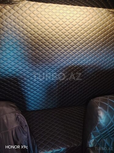 Ford Transit-12