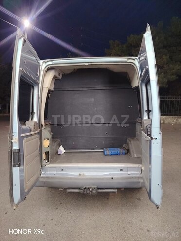 Ford Transit-19