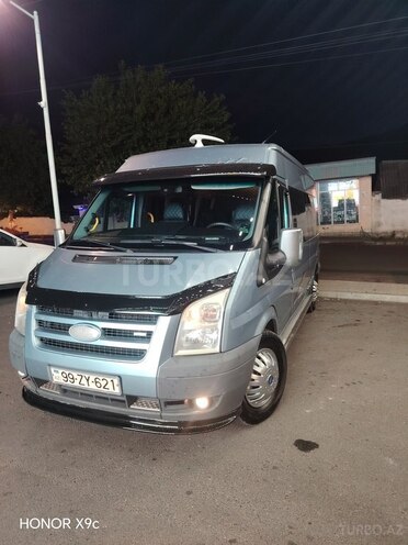 Ford Transit-3