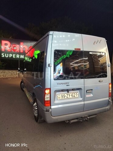 Ford Transit-18