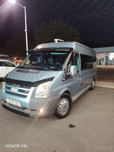 Ford Transit-2