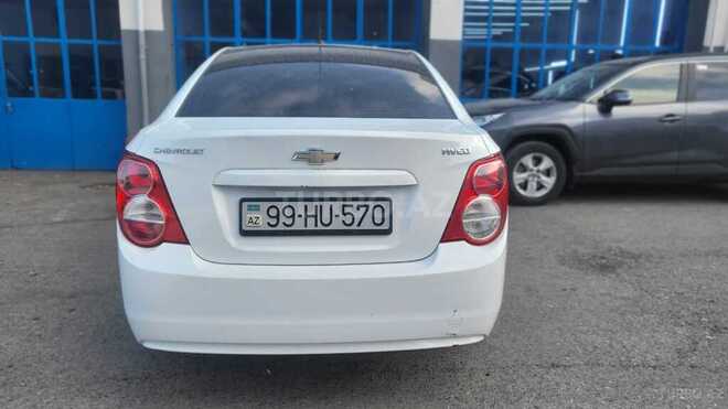 Chevrolet Aveo-8