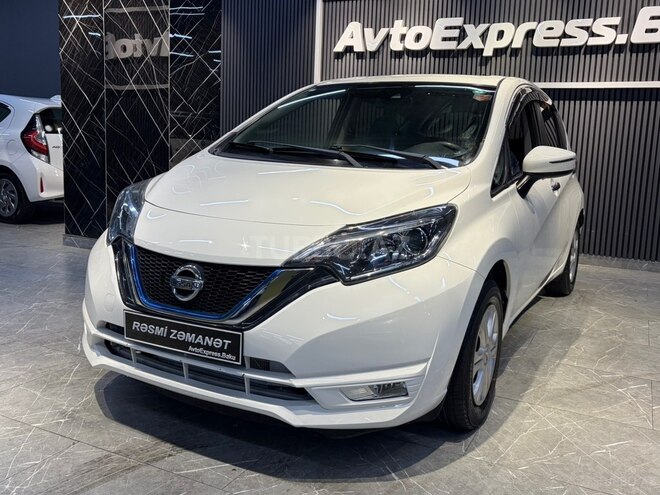 Nissan Note-9