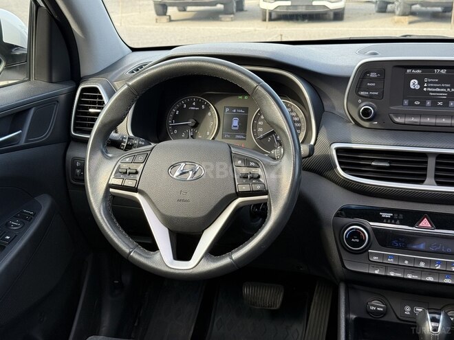 Hyundai Tucson-12