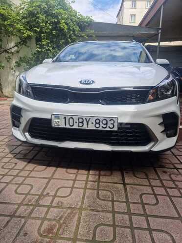 Kia Rio X-Line-1