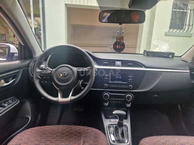 Kia Rio X-Line-3