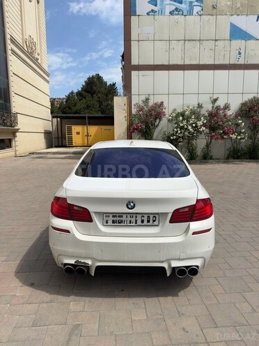 BMW 528-2
