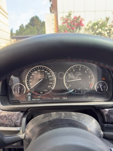 BMW 528-9