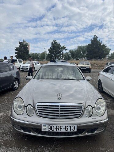 Mercedes E 320-2