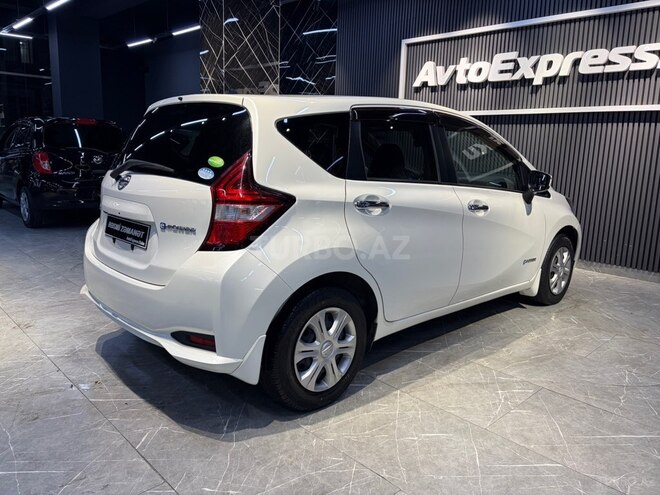 Nissan Note-17
