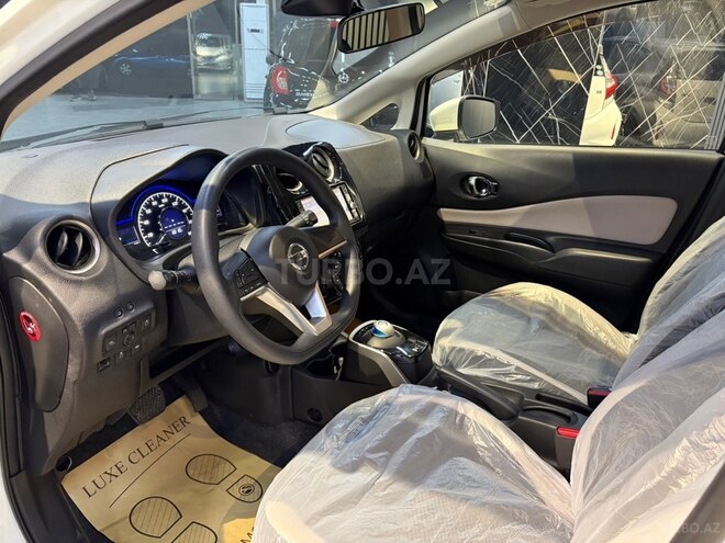 Nissan Note-4