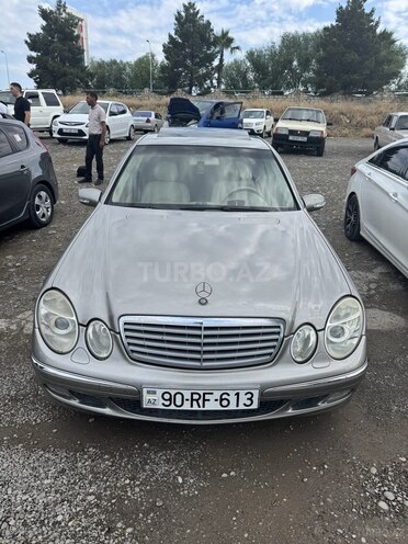 Mercedes E 320-6